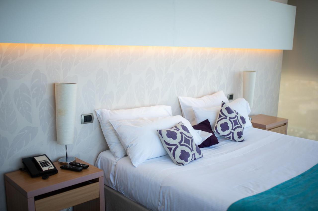 Hotel Enjoy San Antonio San Antonio  Ngoại thất bức ảnh